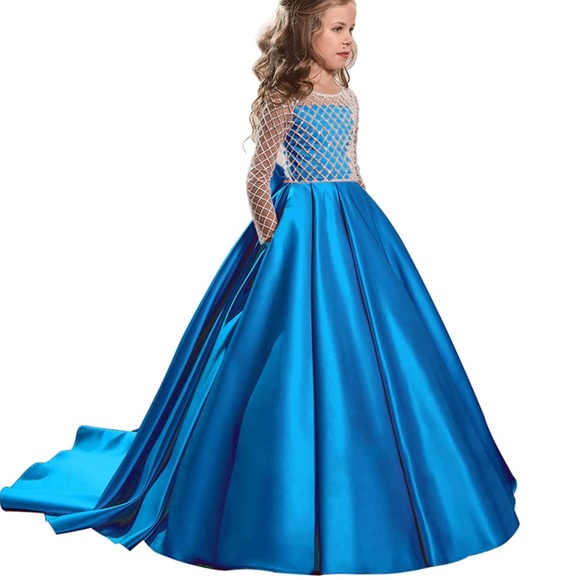 COLOR: BLUE
